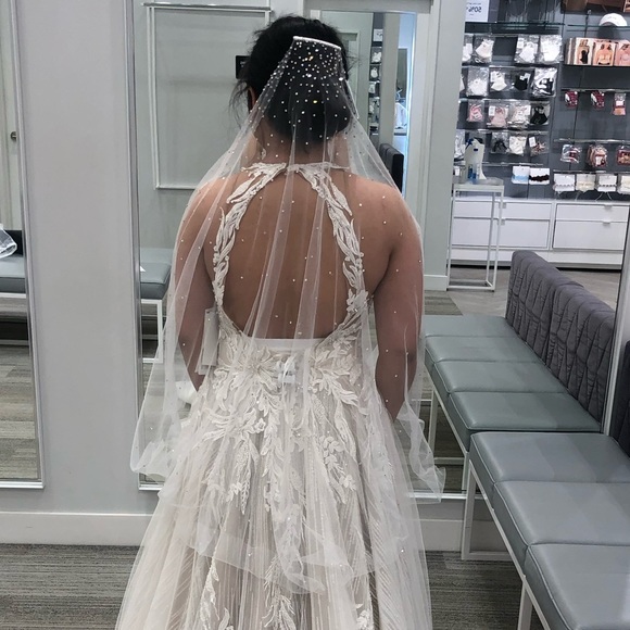 David's Bridal Other - David’s Bridal top cyrstal Cascade Veil
